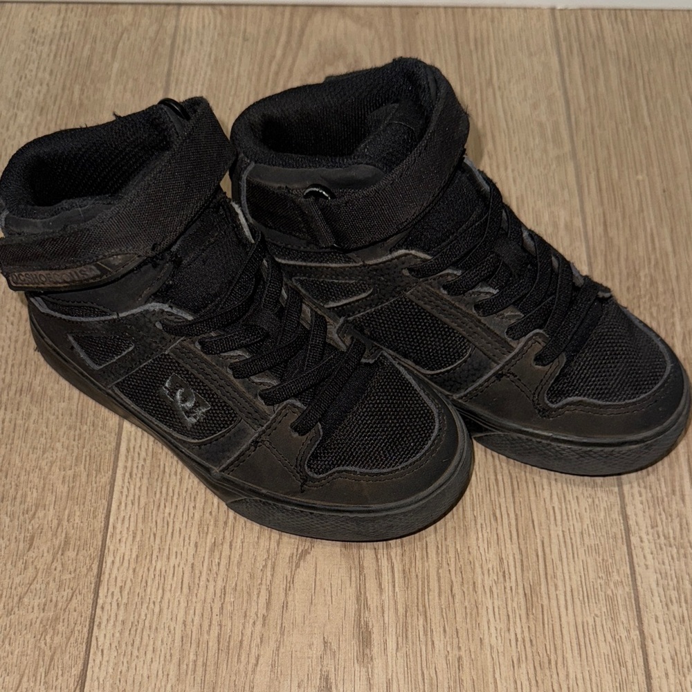DC Black High-Top Sneakers with Strap